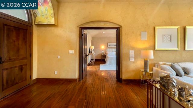 800 Hamilton Dr, Pleasant Hill, CA 94523