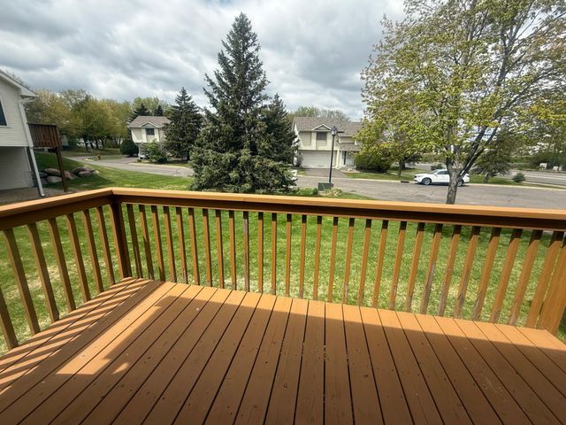 834 Wescott Square, Eagan, MN 55123