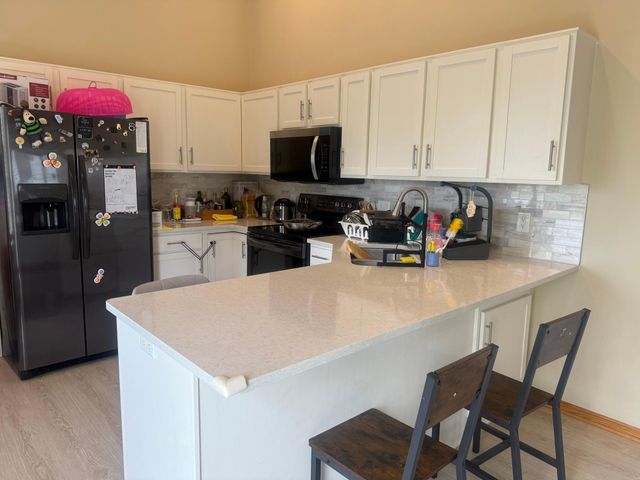 834 Wescott Square, Eagan, MN 55123