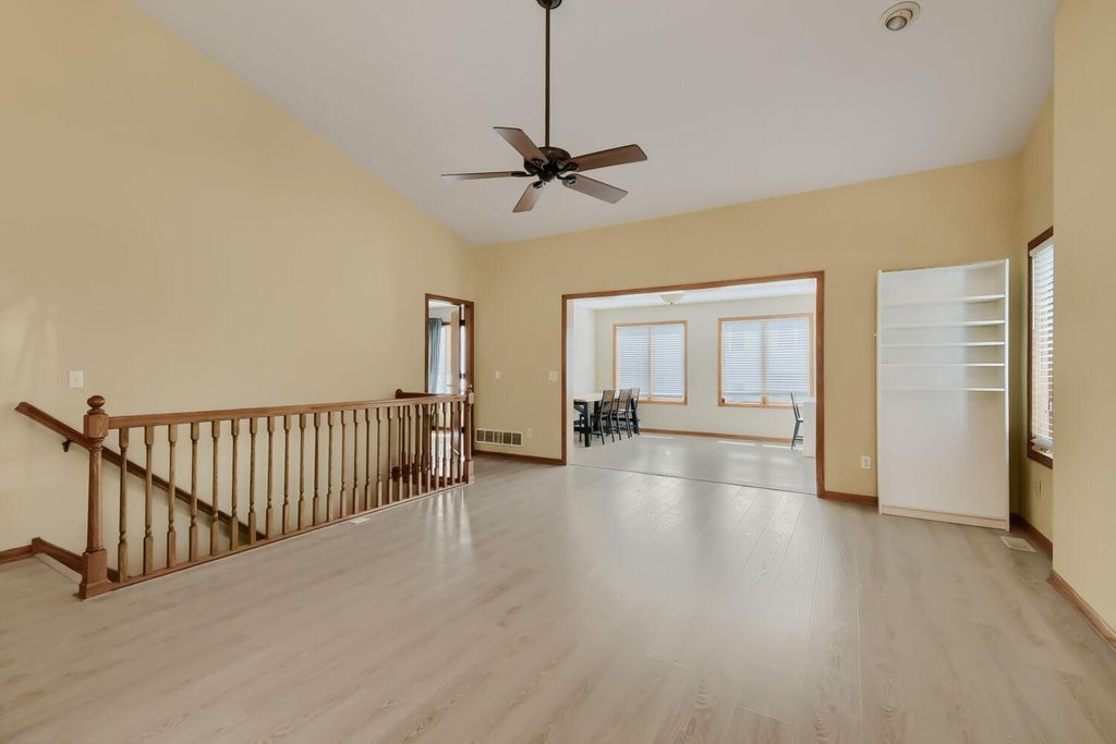 834 Wescott Square, Eagan, MN 55123 — photo 4