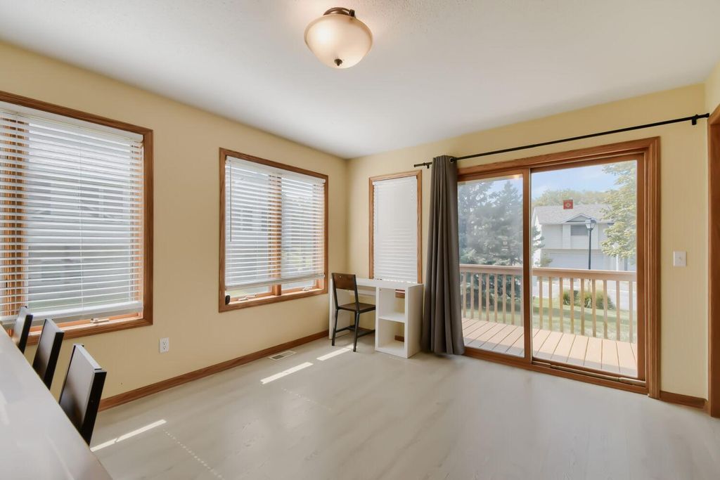 834 Wescott Square, Eagan, MN 55123 — photo 5