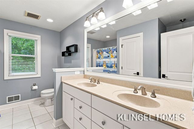 16373 W Willow Drive, Spring Lake, MI 49456
