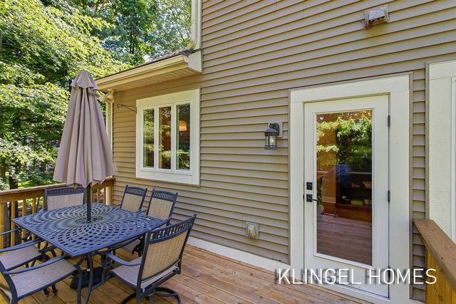 16373 W Willow Drive, Spring Lake, MI 49456