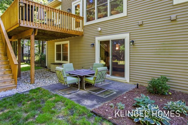 16373 W Willow Drive, Spring Lake, MI 49456