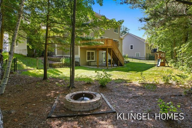 16373 W Willow Drive, Spring Lake, MI 49456
