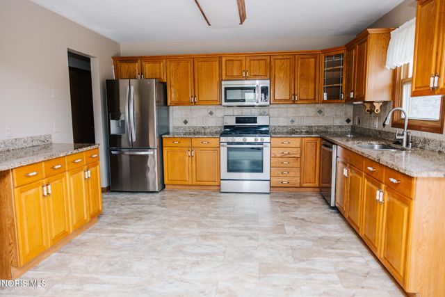 7820 Little Road, Sylvania, OH 43560