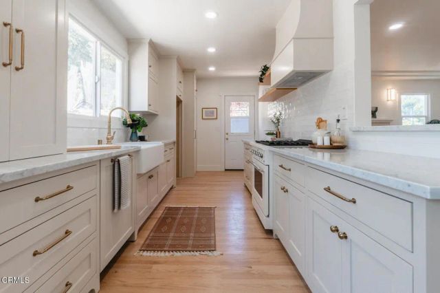 1838 Kilbourn Street, Los Angeles, CA 90065
