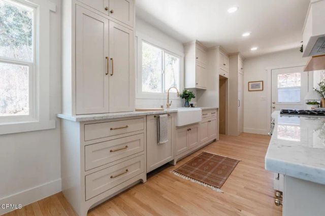 1838 Kilbourn Street, Los Angeles, CA 90065