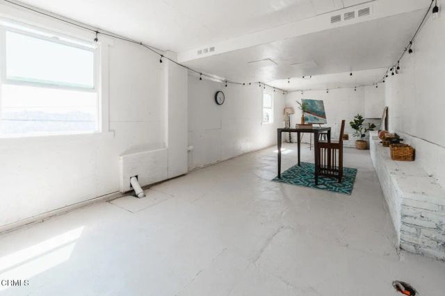 1838 Kilbourn Street, Los Angeles, CA 90065