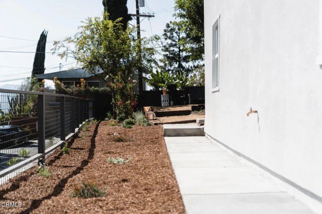 1838 Kilbourn Street, Los Angeles, CA 90065