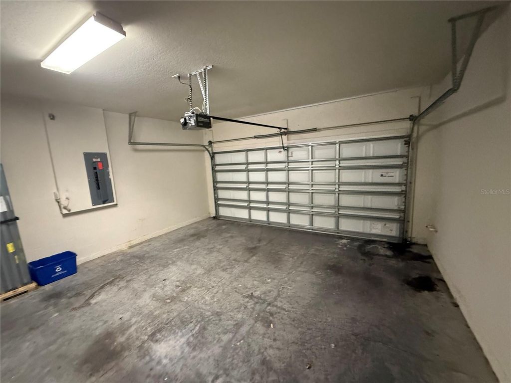 Image 15 of property listing at 6108 MAGNOLIA PARK BOULEVARD, Riverview, FL 33578