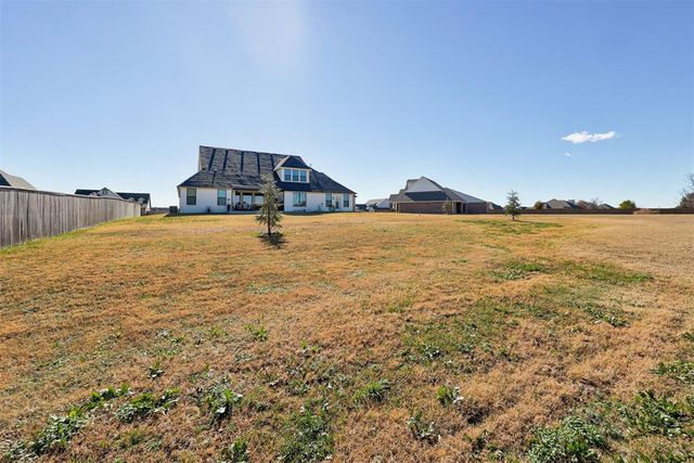 3400 Woodland Springs Drive, Norman, OK 73072