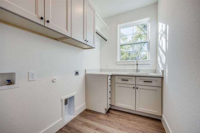 430 W Munson Street, Denison, TX 75020