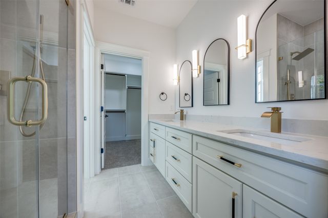 430 W Munson Street, Denison, TX 75020