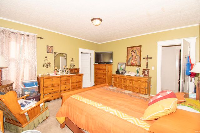 502 McLean Street, Ligonier, IN 46767