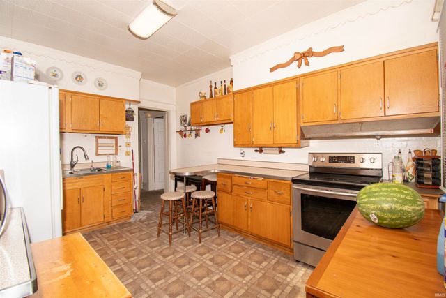 502 McLean Street, Ligonier, IN 46767