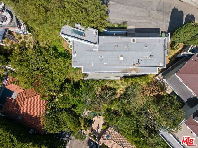8760 Hollywood Boulevard, Los Angeles, CA 90069