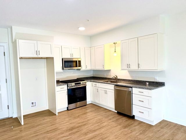 10 Franklin 302, Revere, MA 02151