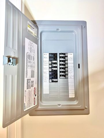 10 Franklin 302, Revere, MA 02151