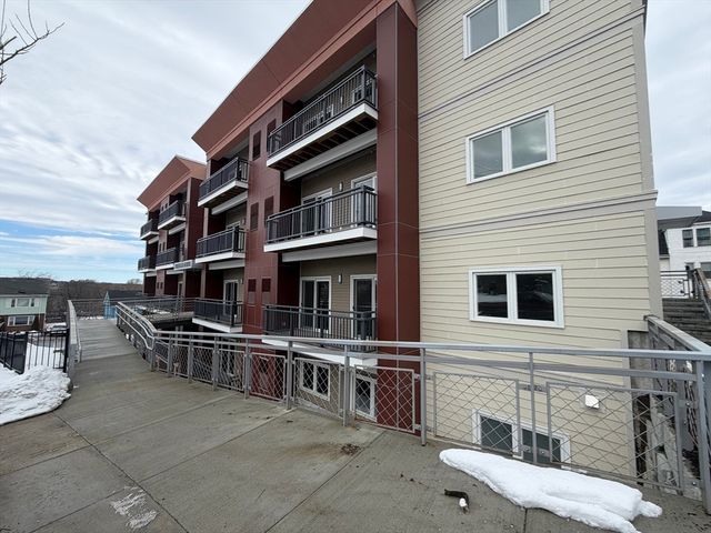 10 Franklin 302, Revere, MA 02151