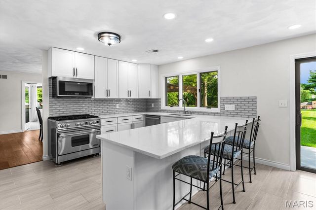 10 Brighton Place, Shiloh, IL 62221
