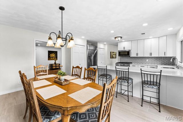 10 Brighton Place, Shiloh, IL 62221