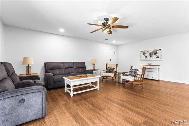 10 Brighton Place, Shiloh, IL 62221