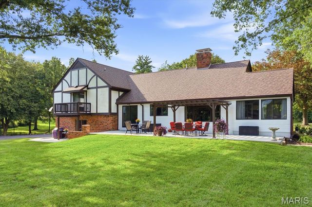 10 Brighton Place, Shiloh, IL 62221