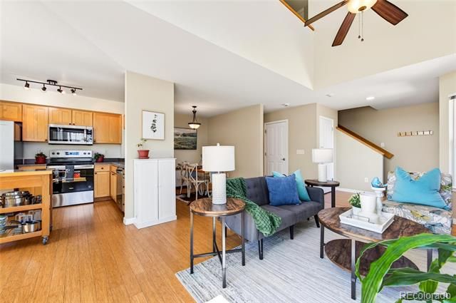 805 Summer Hawk Drive B10, Longmont, CO 80504