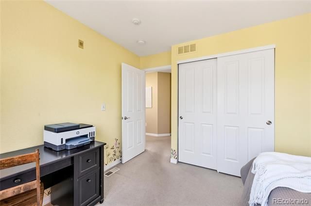 805 Summer Hawk Drive B10, Longmont, CO 80504