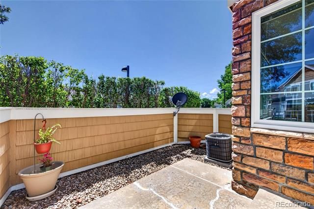 805 Summer Hawk Drive B10, Longmont, CO 80504
