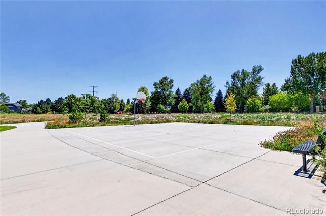 805 Summer Hawk Drive B10, Longmont, CO 80504