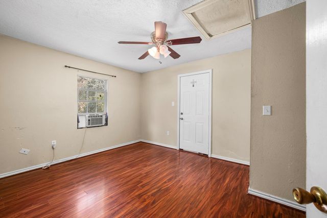 1814 Mansfield Street, Houston, TX 77091