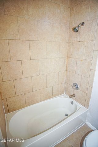 528 Green Village Court B, El Paso, TX 79912