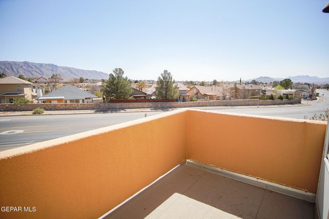 528 Green Village Court B, El Paso, TX 79912