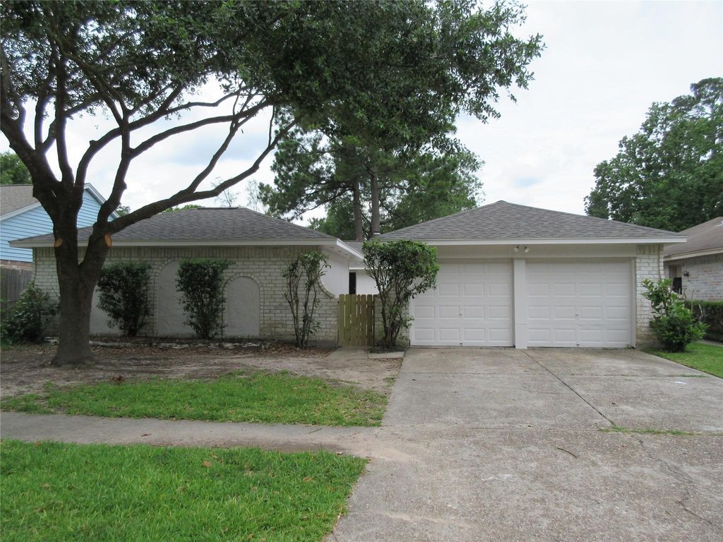 23207 Pine Post Lane, Spring, TX 77373