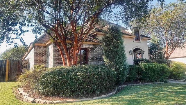 2058 Pointe South Dr, Zachary, LA 70791