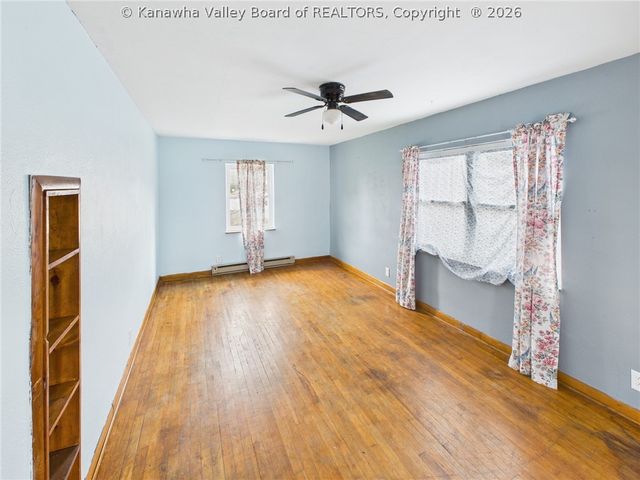 2314 Kanawha Terrace, St Albans, WV 25177