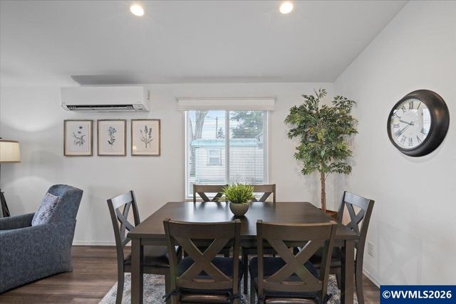 176 Clearwater Av NE, Salem, OR 97301