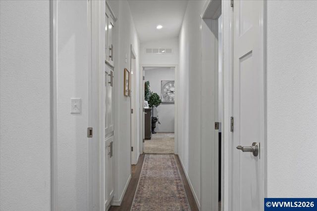 176 Clearwater Av NE, Salem, OR 97301