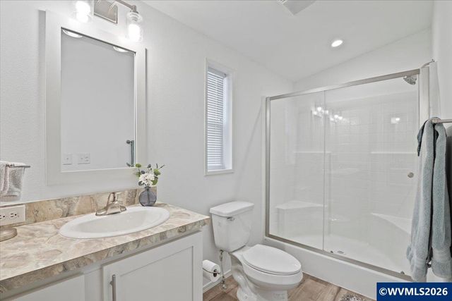 176 Clearwater Av NE, Salem, OR 97301