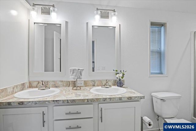 176 Clearwater Av NE, Salem, OR 97301