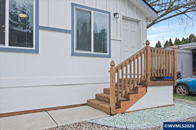 176 Clearwater Av NE, Salem, OR 97301