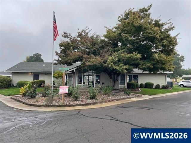 176 Clearwater Av NE, Salem, OR 97301