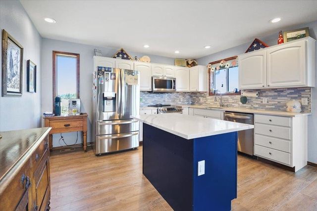 20717 N Division Rd, Colbert, WA 99005