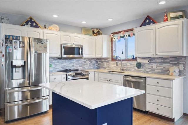 20717 N Division Rd, Colbert, WA 99005