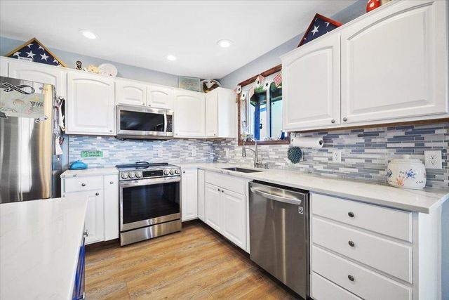 20717 N Division Rd, Colbert, WA 99005