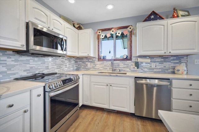20717 N Division Rd, Colbert, WA 99005