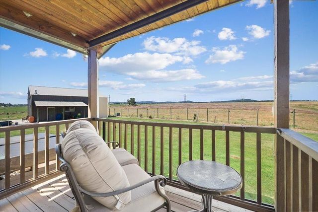 20717 N Division Rd, Colbert, WA 99005