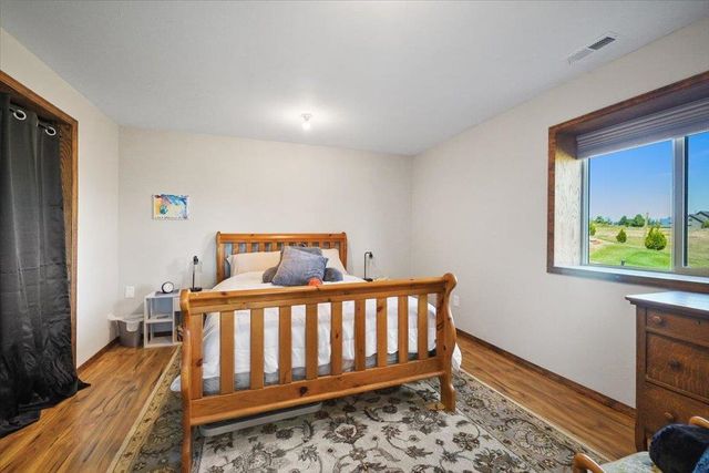 20717 N Division Rd, Colbert, WA 99005